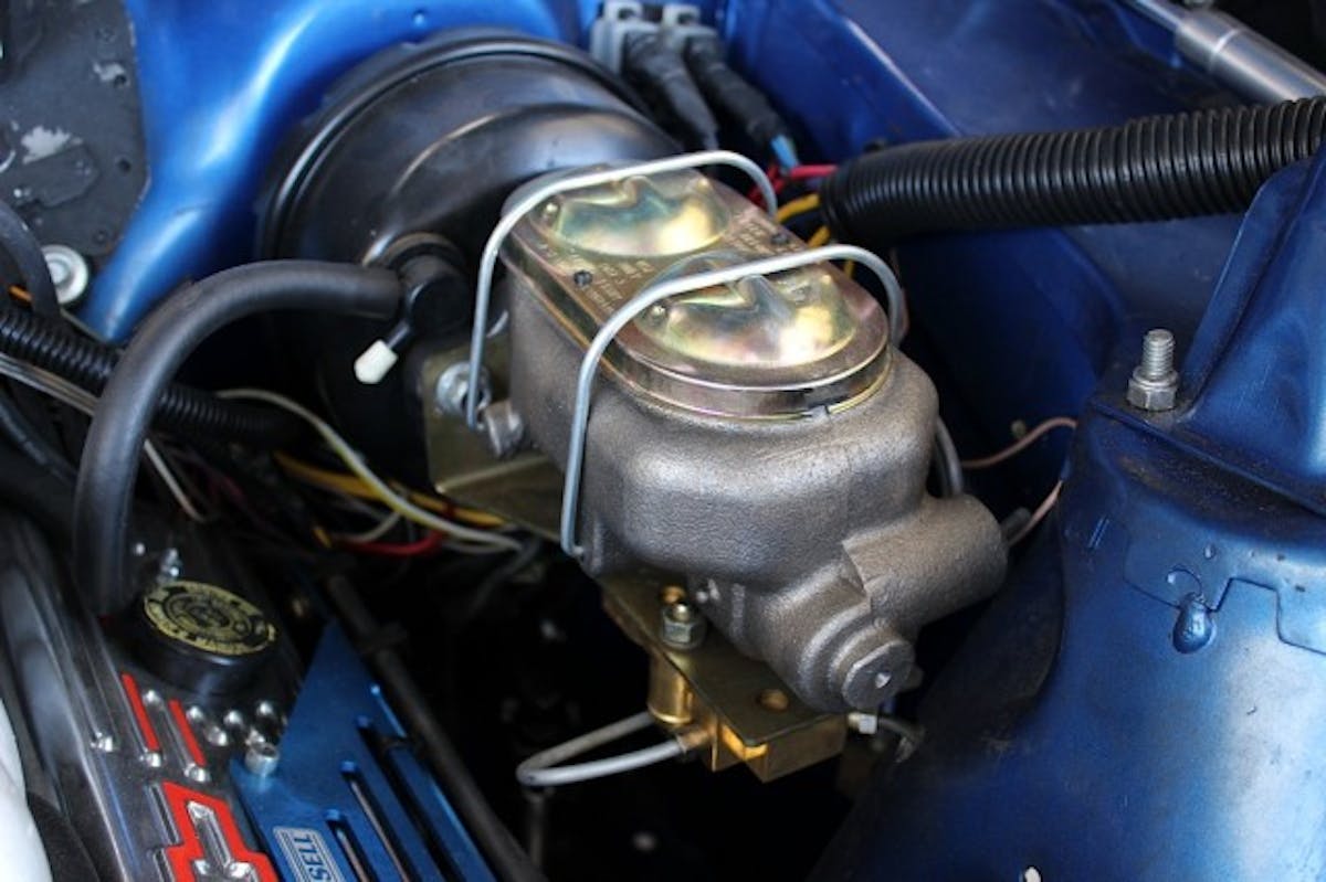 The old set up that didn't fit or work.