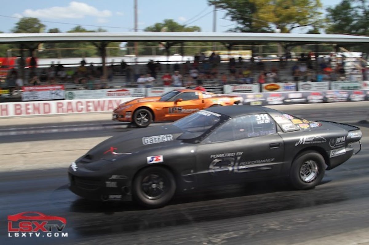 Mike Brown (foreground) and Mark Carlyle.