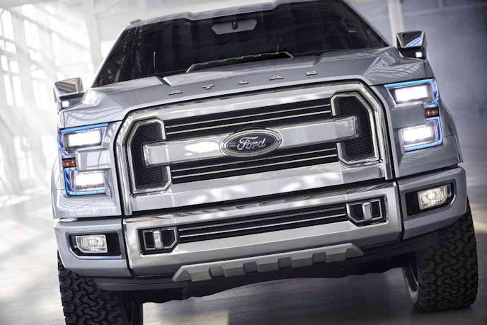 2014_ford_truck_front_view