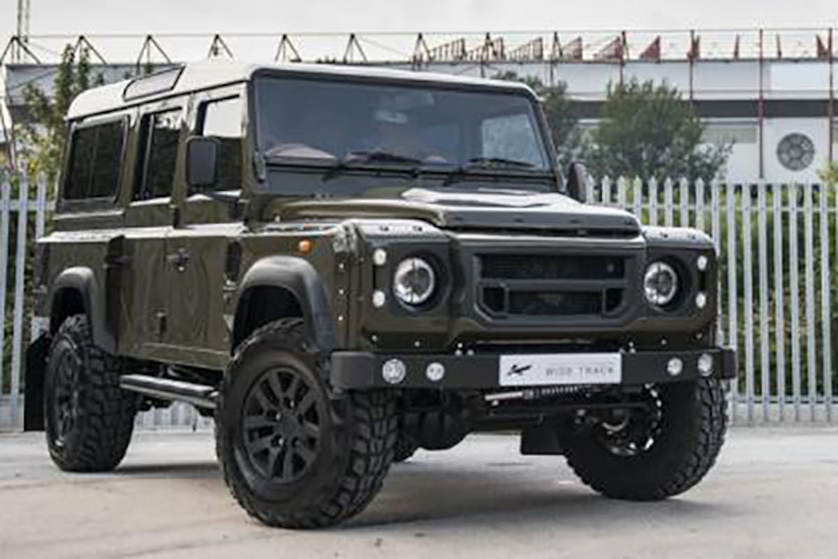 Land Rover Defender