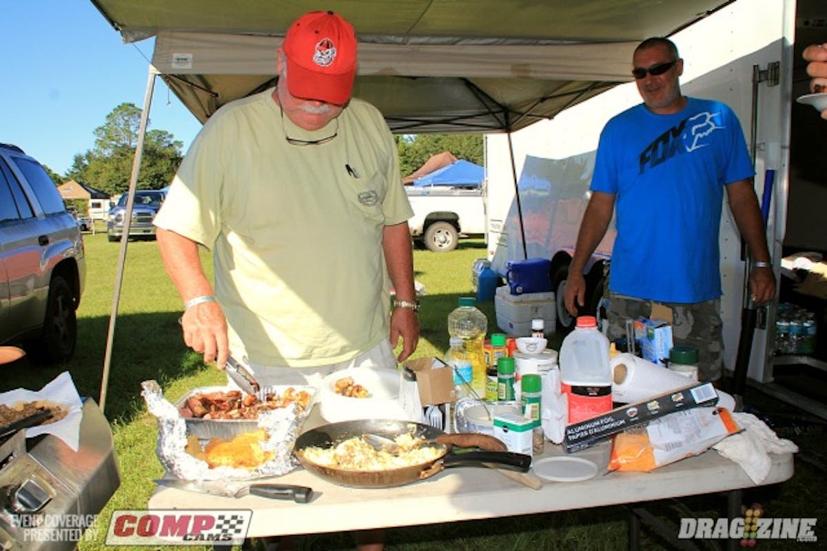 Danny Palm is a long time OWSN participant and is here running Outlaw 275 this weekend. The crew hails out of Palm Beach Gardens. Thanks to Danny and Chef Mean Dean for the breakfast this morning.