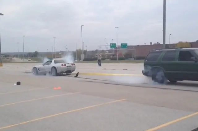 Corvette Z06 vs Blazer tug of war