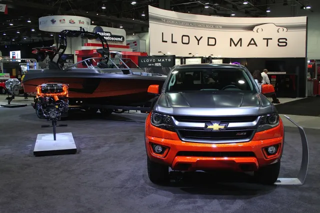 To highlight the Colorado's 7,000 pound maximum towing capacity, they were displaying a customized version pulling an LS-powered Nautique ski boat.