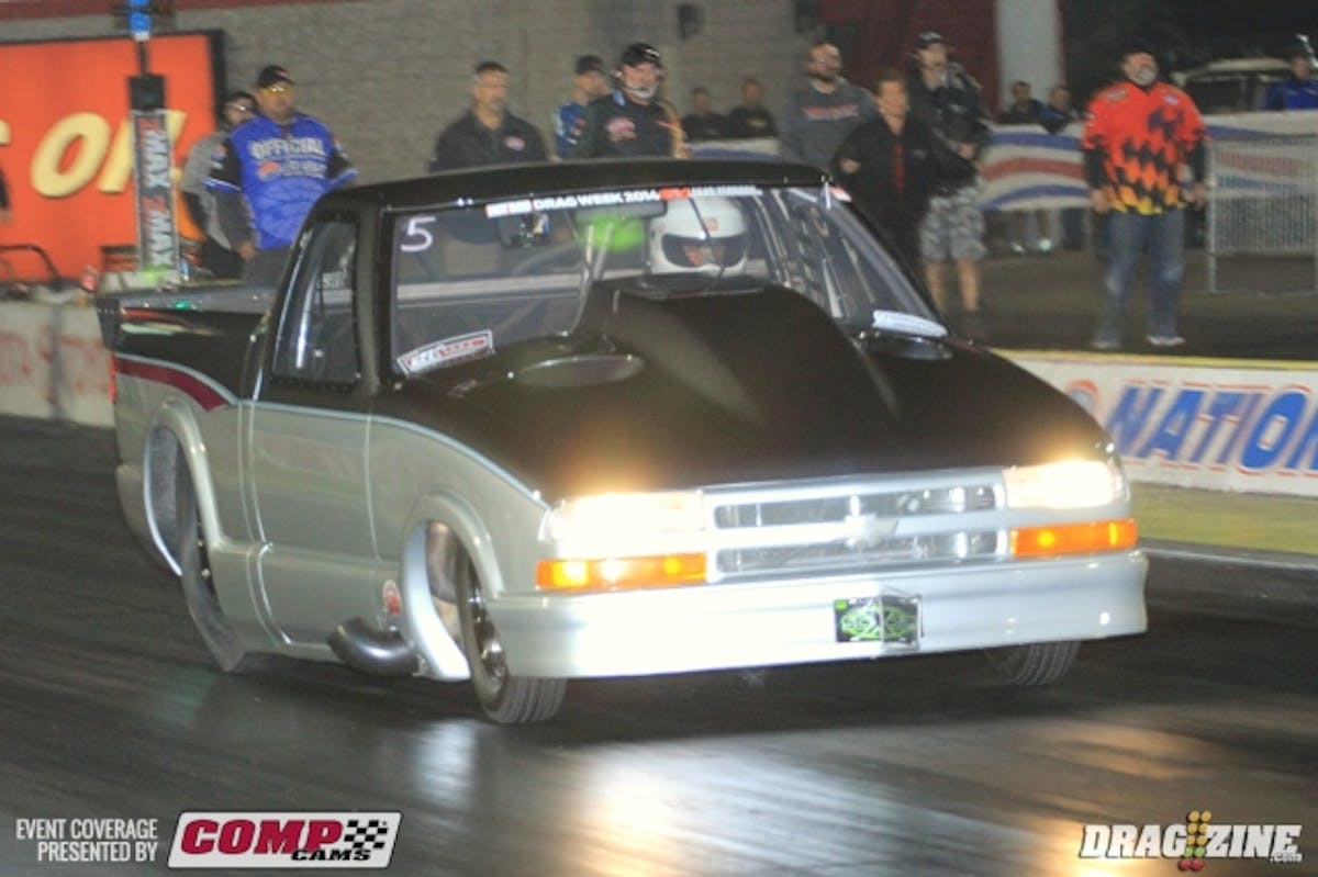 Larry also made the ride out here to attempt a five second pass with his Drag Week participant truck. Thay willbe a feat for sure if he can accomplish that in a street driven vehicle.