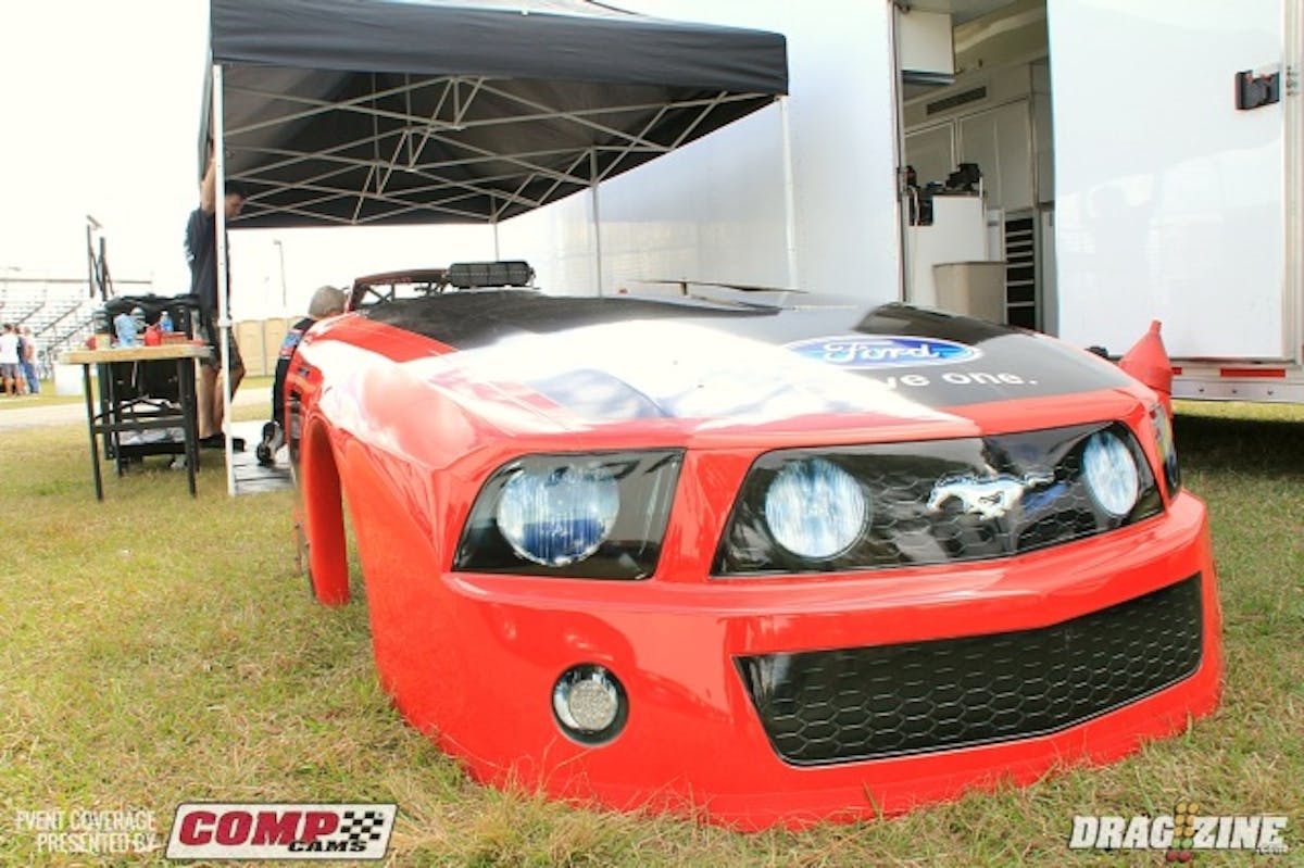 Tony Johnson has switched from OL 10.5 to Pro Modified purchasing this Mustang formerly campaigned by Terry Leggett. Johnson made it to the final at Mike Hill's race a few weeks ago and had recorded about 12 laps on the car this year. They made some adjustments since then including a updated converter from Coan and are looking to step up the performance into the three second zone this weekend.