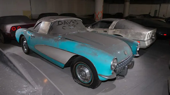 546b4e58a576b_-_vette