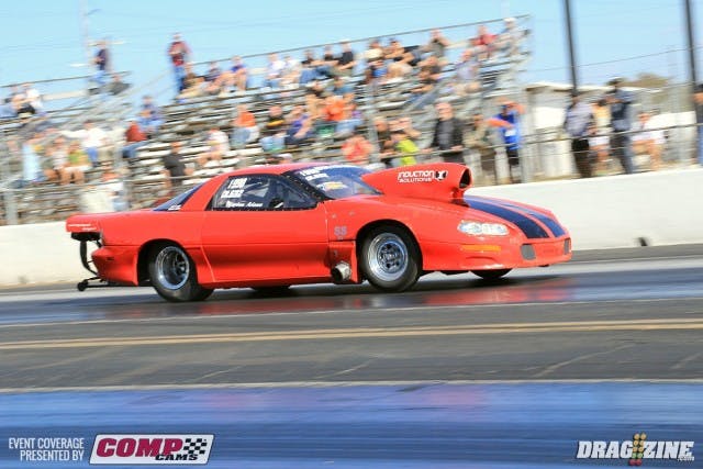 Steve Adams turned the red bulb on against James Horvath in OL632 round two. He is another racer on the MT 275 Pro Tire and doing well running 4.70's.