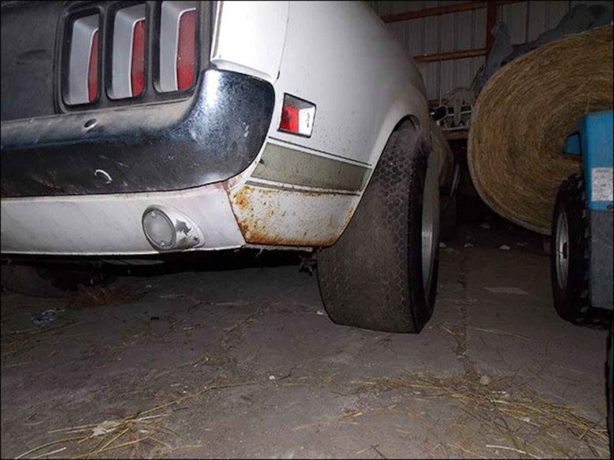 Ford mustang boss 302 drag tire