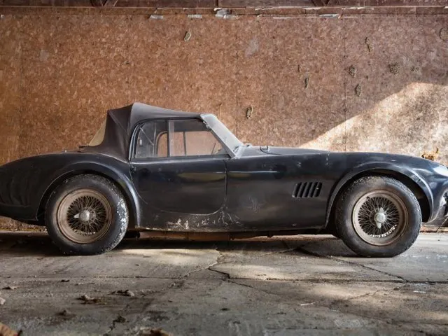 1964 Shelby Cobra 289 profile 2