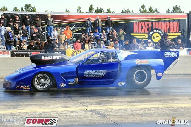 Jamie Hancock has fresh color on the Corvette for 2015. he backfired early in the run and shut off. 