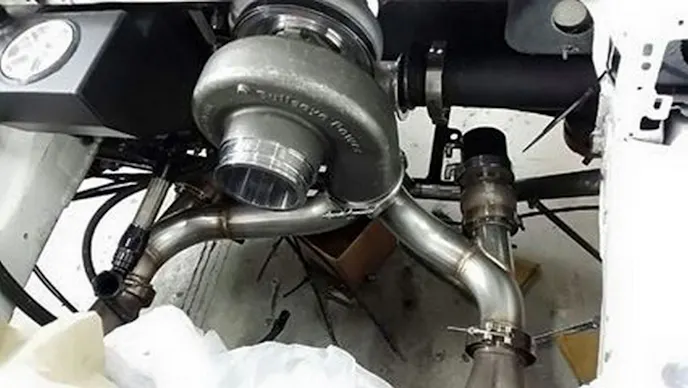 To make it easier to swap back and forth between turbochargers, Tig Vision's David Dodge reworked the plumbing to make it a much simpler swap.
