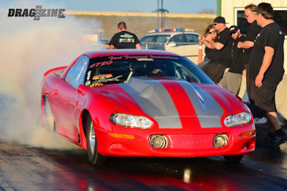 77MarioGonzalezProDragRadial