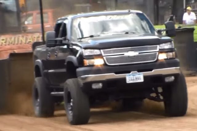 Duramax Sled Pulling Carnage-2