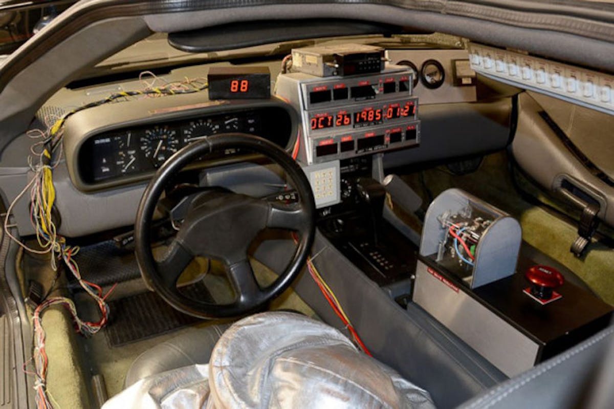 HT_delorean_inside_jef_150303_4x3_992