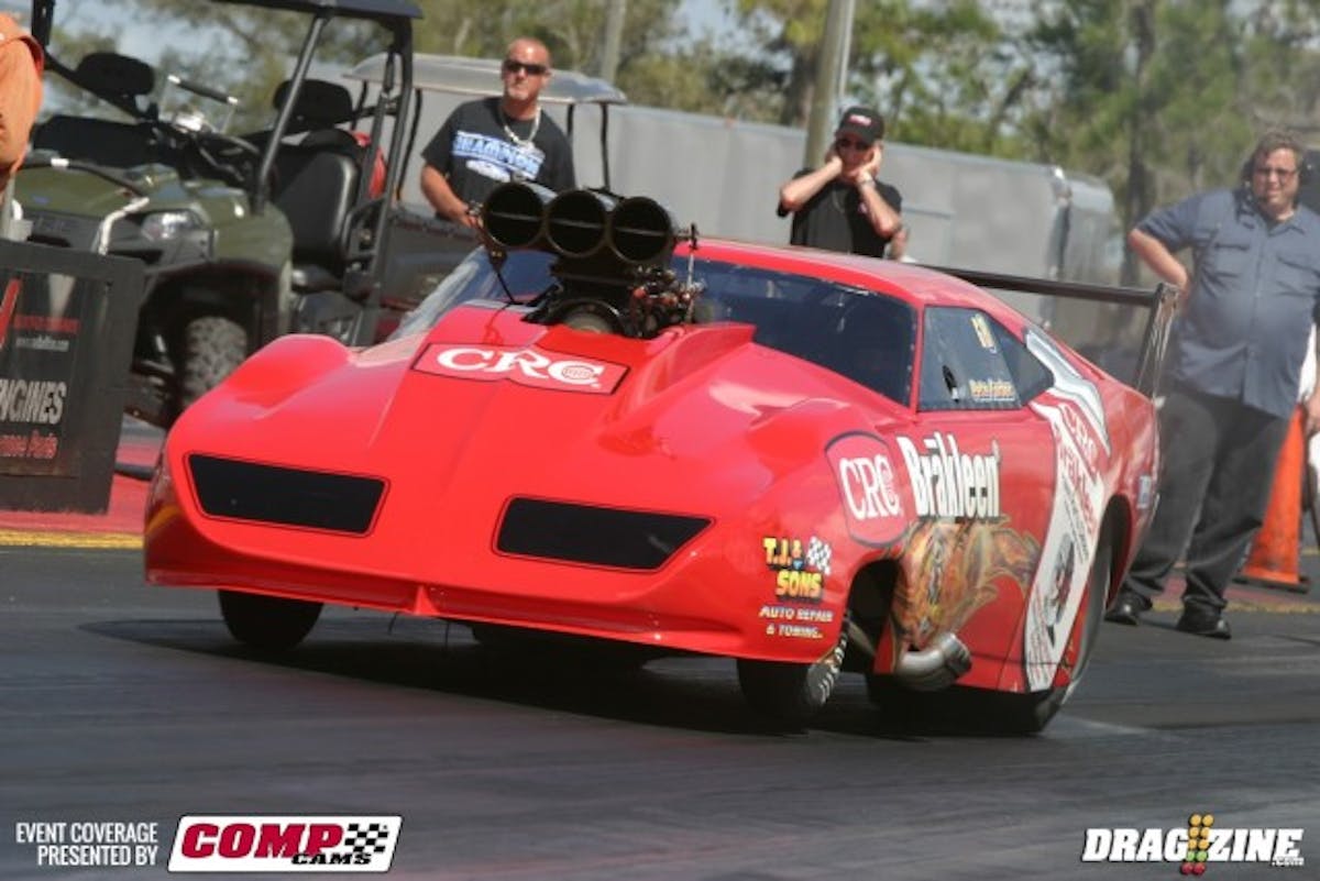 It wasn't a good day for Pete Farber and his 1969 Daytona Po Mod. A broken rod bolt pretty much brought an end to their day.