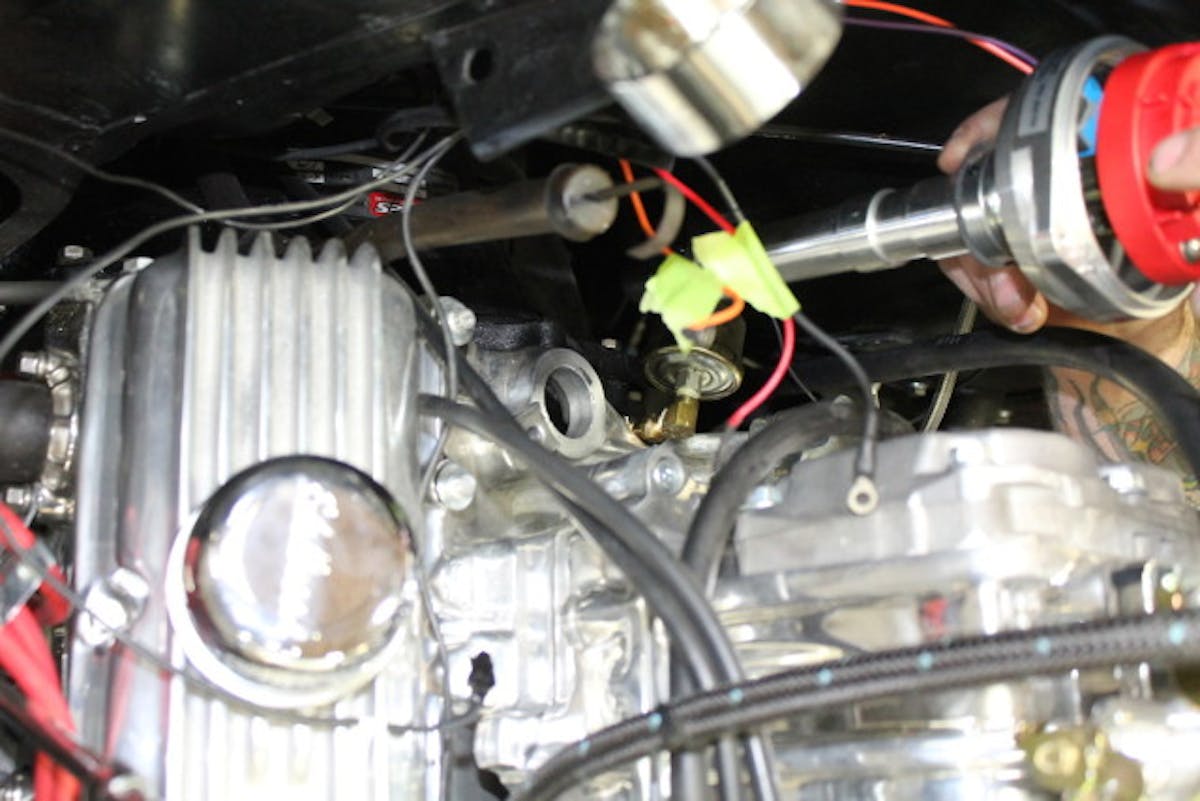 Now we are ready to place the new distributor in. Because we already have our mark, its very simple to just line up the same position on the rotor to our mark.