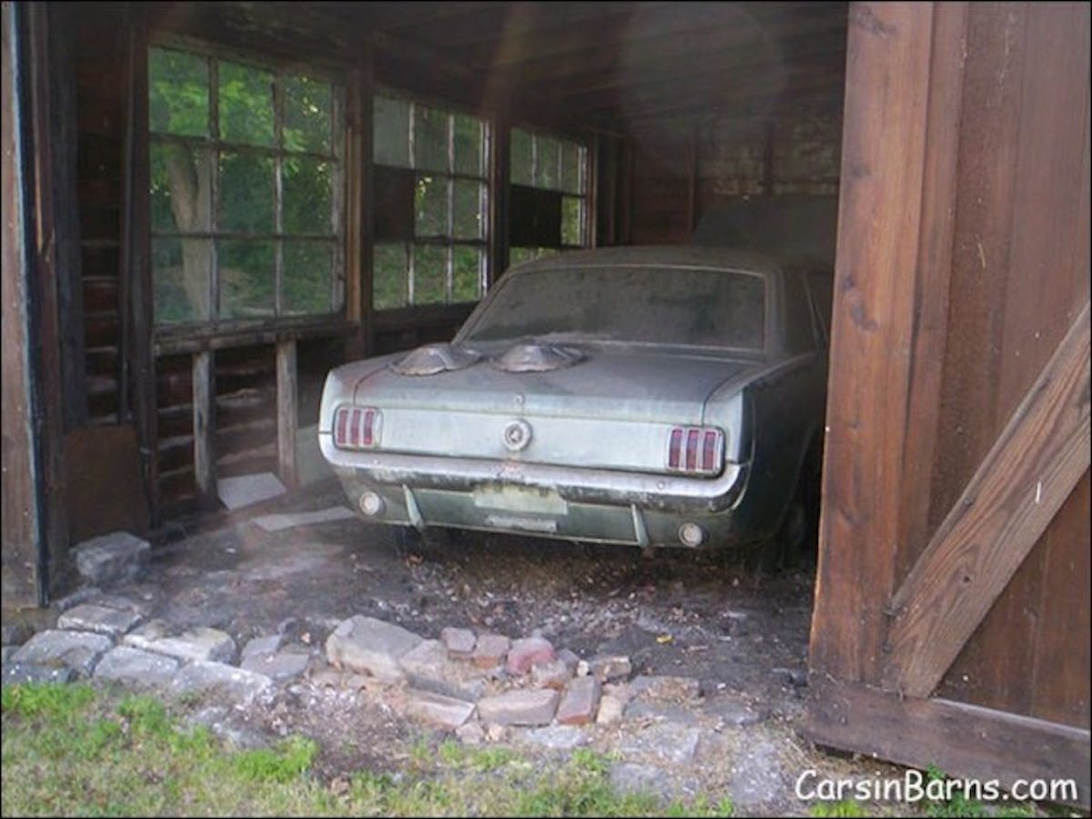 1965 Mustang Barn Find Stable