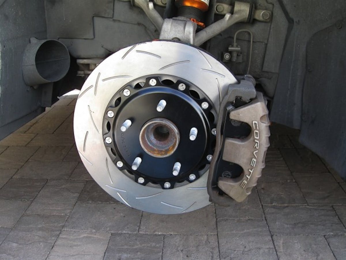 New front rotors and pads installed - time to move on to the rears!