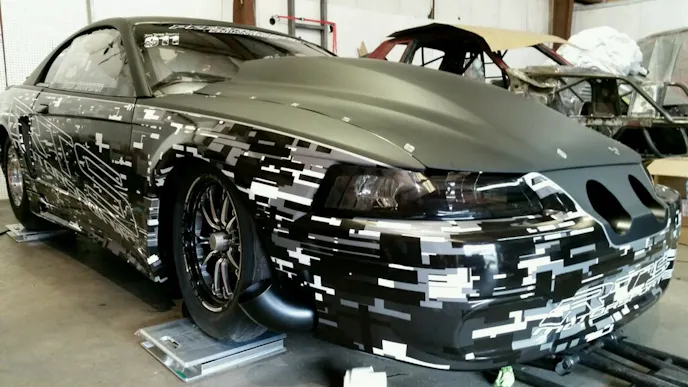 StickerDude's Greg Z applied the wrap to the New Edge body after having a few design discussions with Cooner on what he had in mind for the car.