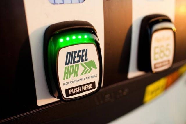 PropelDieselHPR_FuelButtons3600x2400