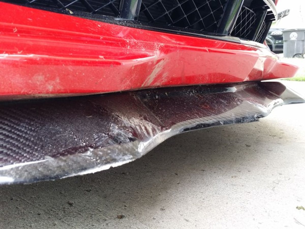 c7-corvette-hits-deer-the-damage-is-an-eyesore_2