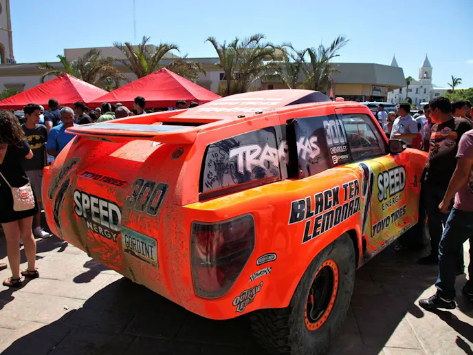 Robby Gordon wins Pro Unlimited Class, Mexican 1000