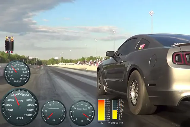 Check out how the AEMdata software is able to map the position of both intake and exhaust camshafts all the way down the track.