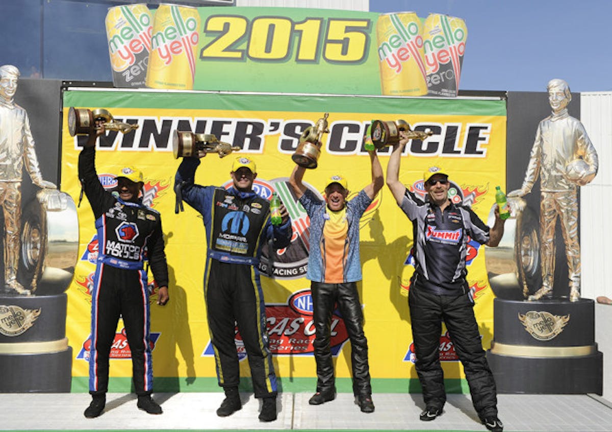 153-GroupShot-Englishtown