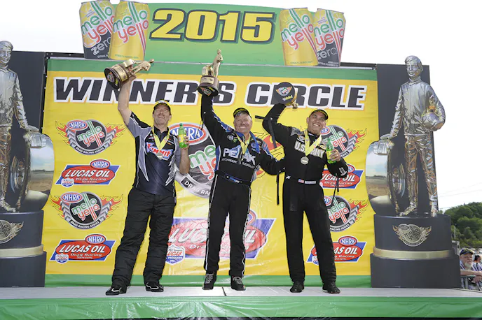 168-WinnersGroupShotEpping