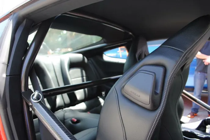 Here you can see how tight the top bar is up against the headliner. That is how you can tell it's a TigVision bar.