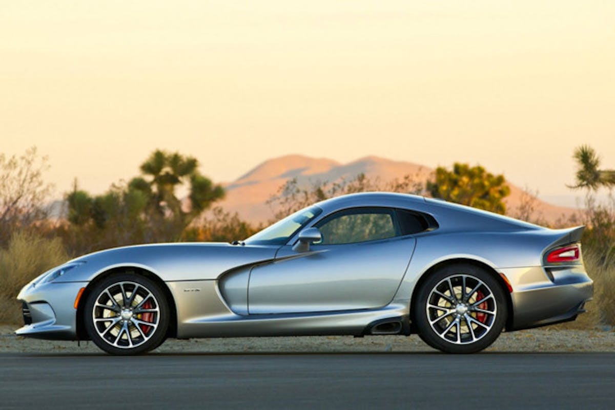dodge-viper_100478556_h_jpg_900x900_q100