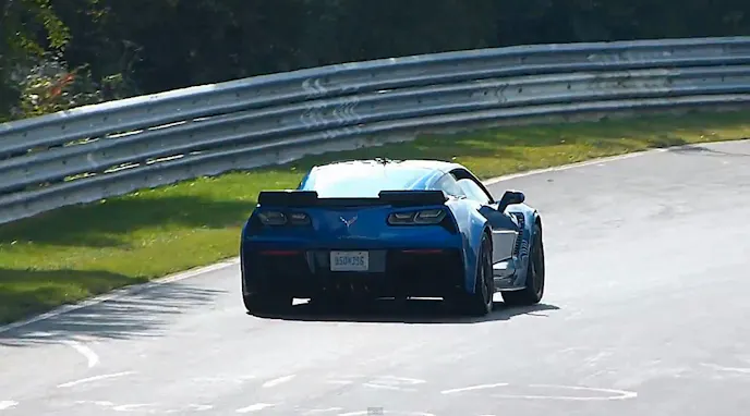 video-chevrolet-gives-nurburgring-another-stab-15-z061