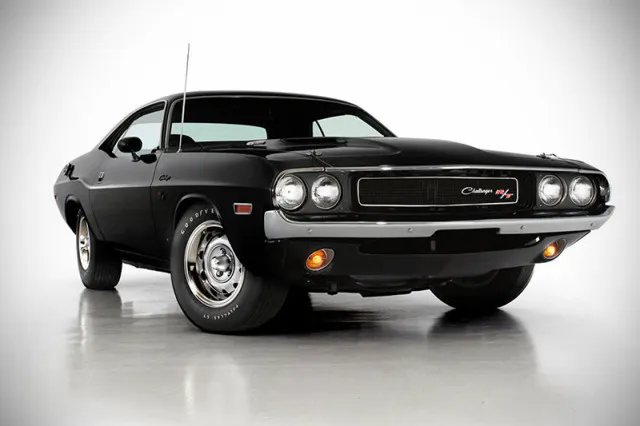 1970-Dodge-Challenger-RT-image-1