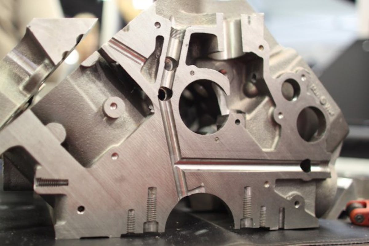 Here’s a cut-a-way look at the priority oiling at the front of a Man O’War block. Both Dart and World have this feature, which oils the crankshaft first and then the camshaft.