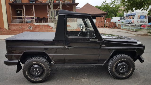 1985_MERCEDES_G_CLASS_35b959df4fc1bb0116d3_1