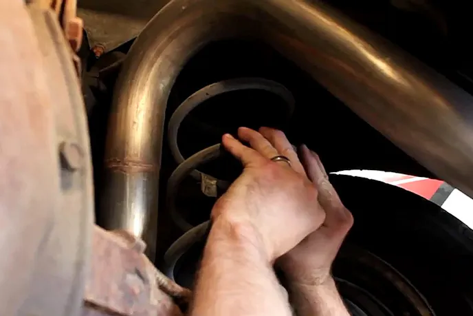 One thing not mentioned in the video is that installers needs to fully unload the suspension first.