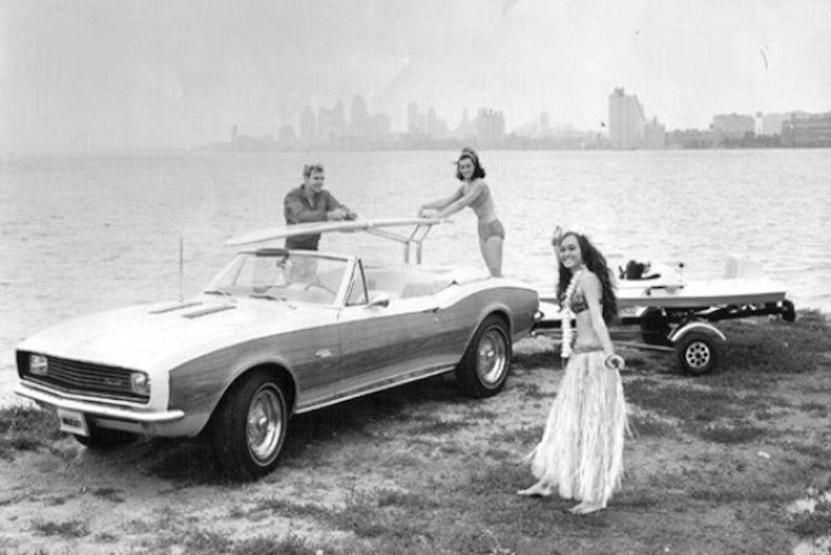 2616_1967_Camaro_Waikiki_Concept-e1320876713227