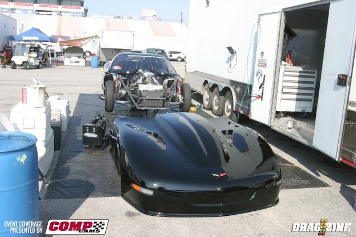 Keith Berry has a slight points lead Mickey Thompson Radial Wars, but Frank Mewshaw, Mark Woodruff, and Dewayne Mills aren't going to make it easy for him. 