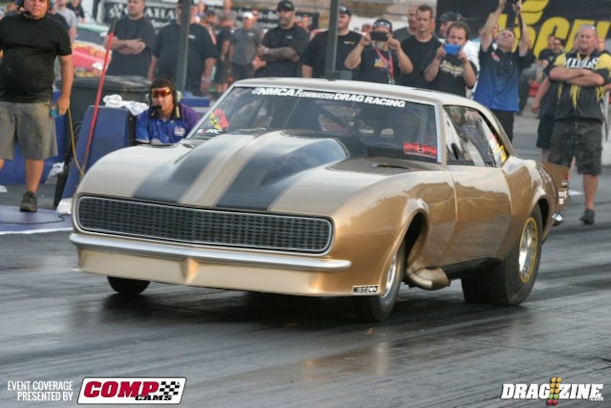 Dewayne Mills sits atop the Radial Wars class with a mind-bending 4.03 at 200 mph. Keith Berry followed up with a 4.09 at 189 mph. 