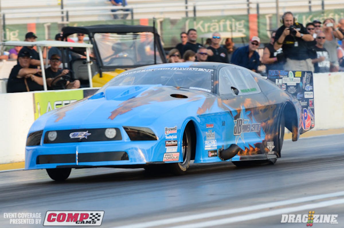 Kevin Fiscus has been the man to beat all weekend in Pro Mod, leading qualifying with his 5.88. Fiscus shut it down early on his competition single in round one, and will face Sidnei Frigo for a trip into the final.