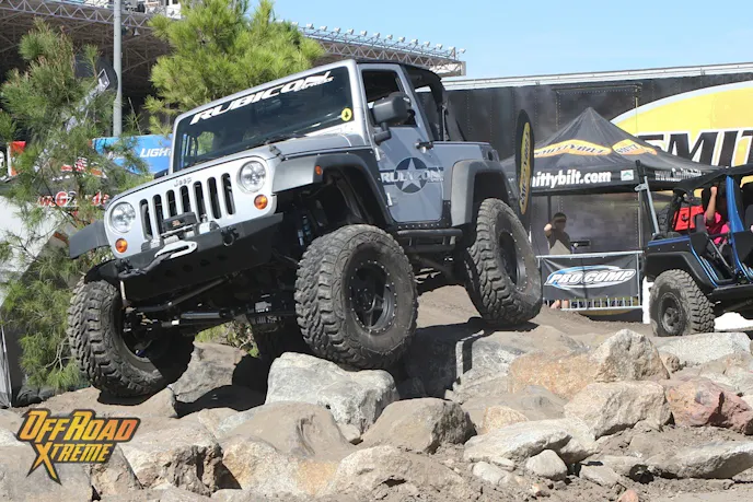 2014-road-expo-hot-weather-cool-trucks-hardcore-action11