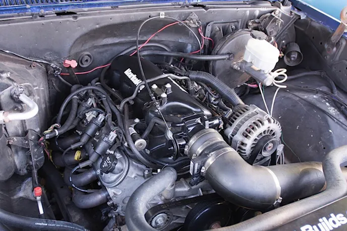 Note the custom-modified plastic intake manifold - Burch smoothed and filled it using a soldering iron to weld it up with scrap plastic.