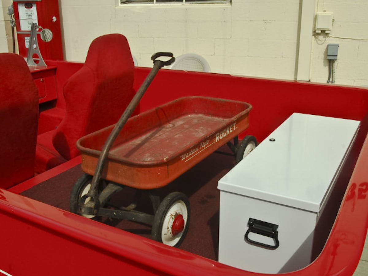 Red Wagon0150