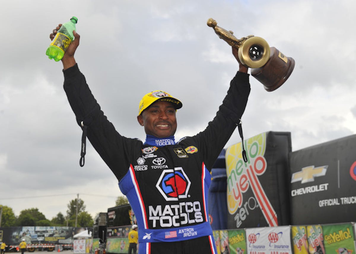 354-AntronBrown-Celeb-Sunday-StLouis