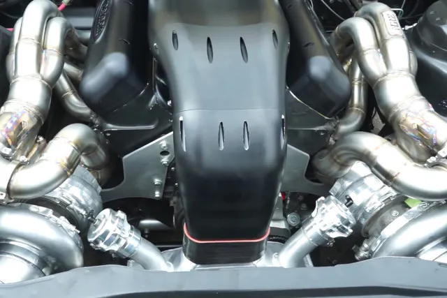 Symmetry was the name of the game during creation of this beautiful beast. Screenshot.