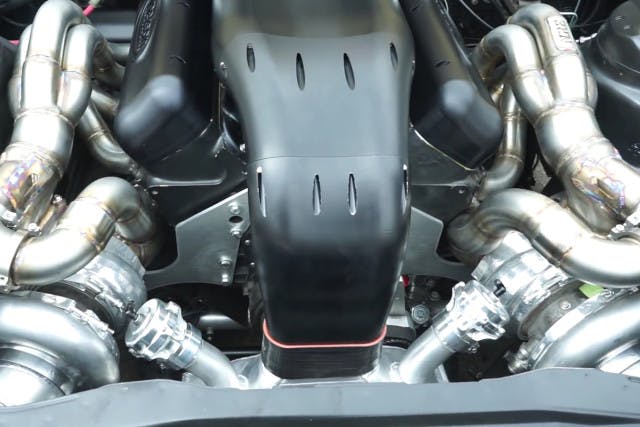 Symmetry was the name of the game during creation of this beautiful beast. Screenshot.