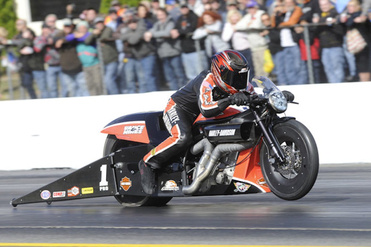 379-AndrewHines-Sunday-Reading