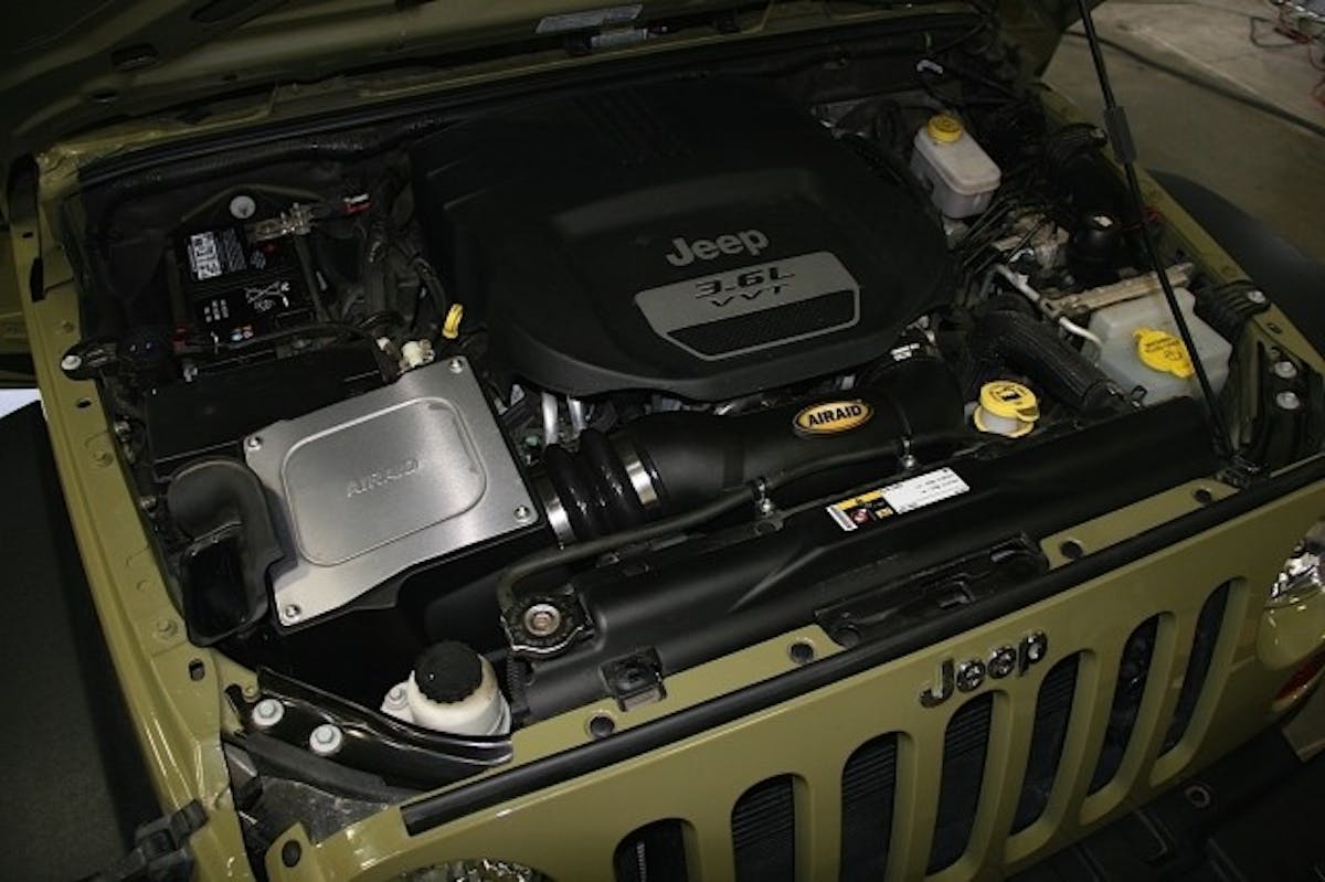 Previously, the Pentastar was pulling 104.2 horsepower and 127.2 pound-feet of torque at 4,300 rpm, but afterward, those numbers jumped way up to 131.4 horsepower and 160.5 pound-feet of torque at that same rpm. We’d call that a substantial improvement any day of the week. The better news is that in the mid-range, a much more useable engine speed on- and off-road, you can feel this change.