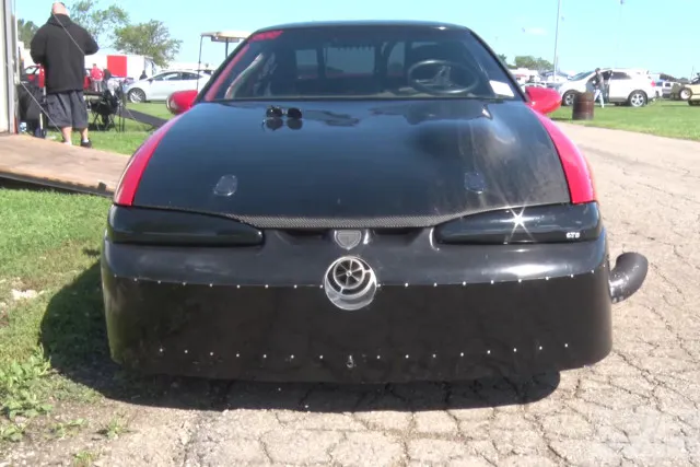 Packed with carbon fiber and a sleek slammed stance, this hot rod was ready for the Gangster class at KOTS.