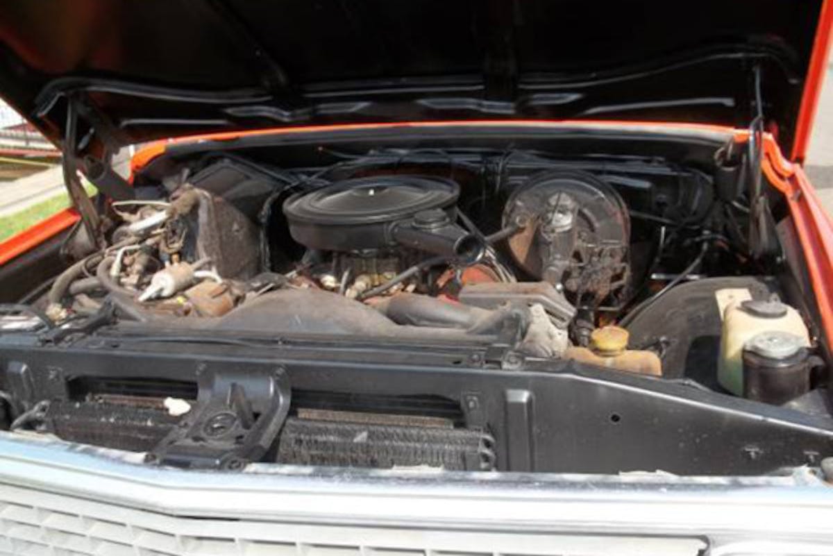 The old 400 CID the Suburban had in it prior to the swap.